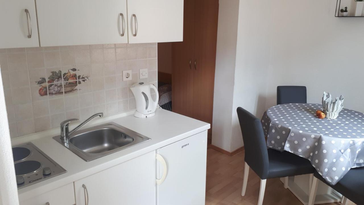 Apartmani Riba Makarska Exterior foto
